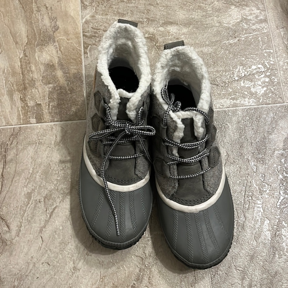Sorel out and about boots